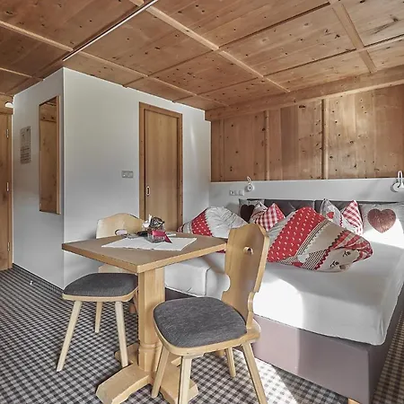 Garni Schoenblick 3* Ζόλντεν