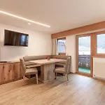 ホテル Garni Schoenblick
