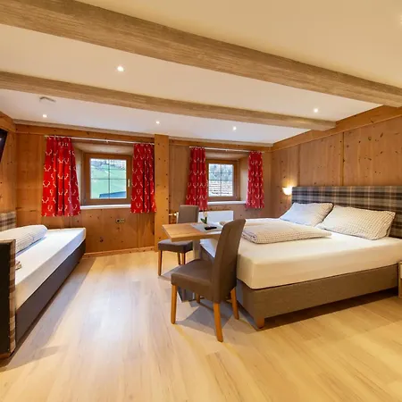 Hotel Garni Schoenblick Sölden