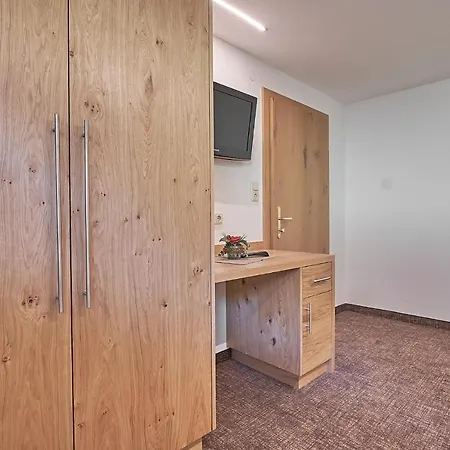 Garni Schönblick Hotell 3*