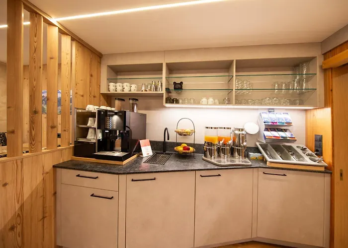 迦尼斯谷恩波力克酒店 3*