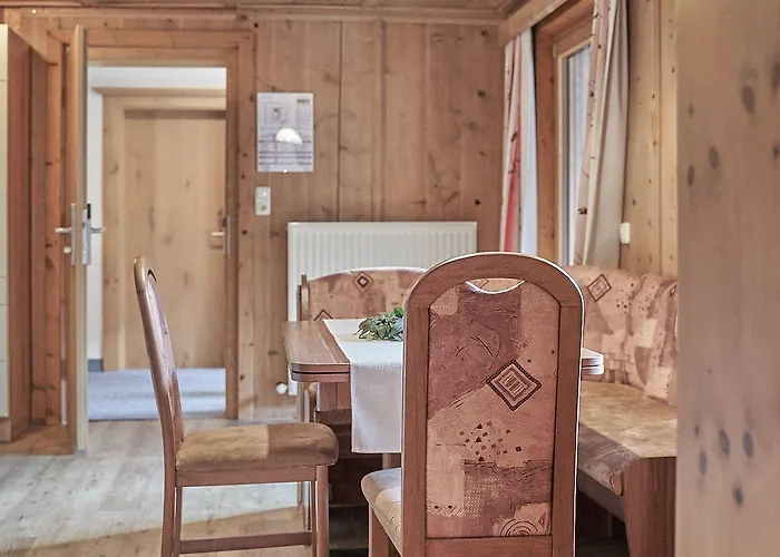 迦尼斯谷恩波力克酒店 3*