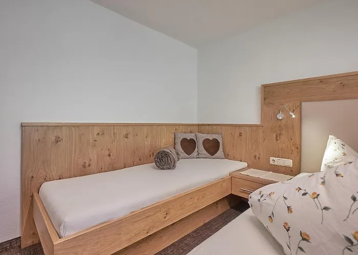 迦尼斯谷恩波力克酒店 3*