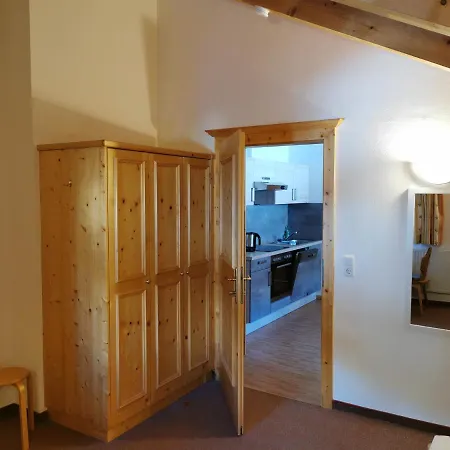 Otel Garni Schoenblick Sölden