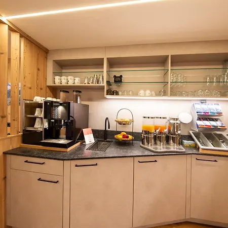 Garni Schoenblick 3*