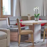 迦尼斯谷恩波力克酒店 3*